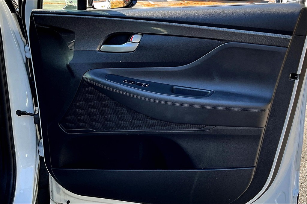 2022 Hyundai Santa Fe SEL - Photo 12