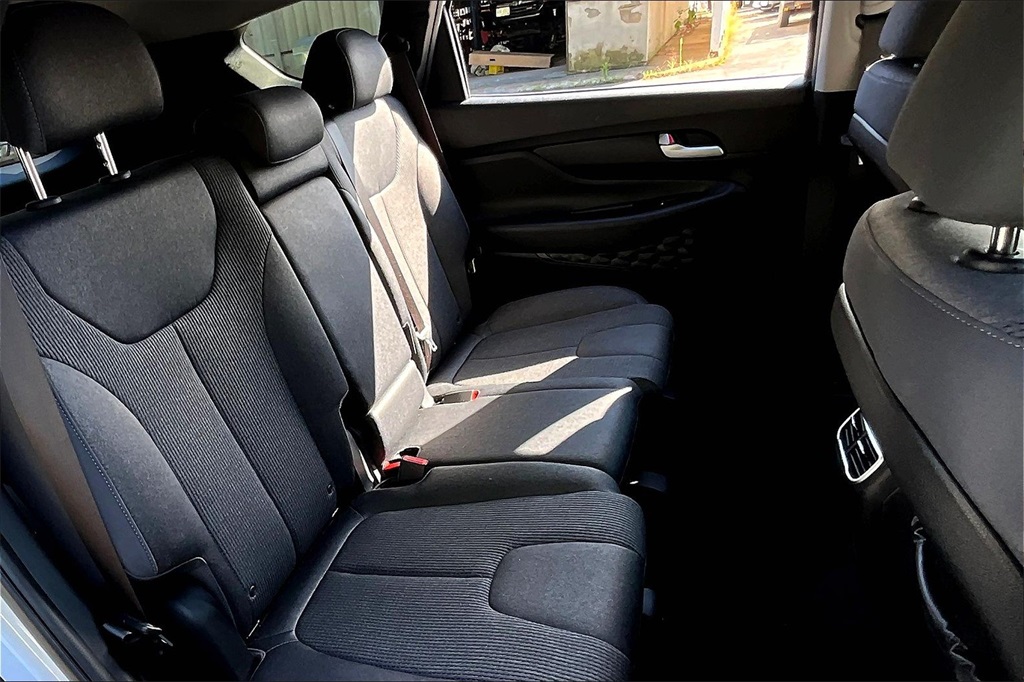 2022 Hyundai Santa Fe SEL - Photo 16