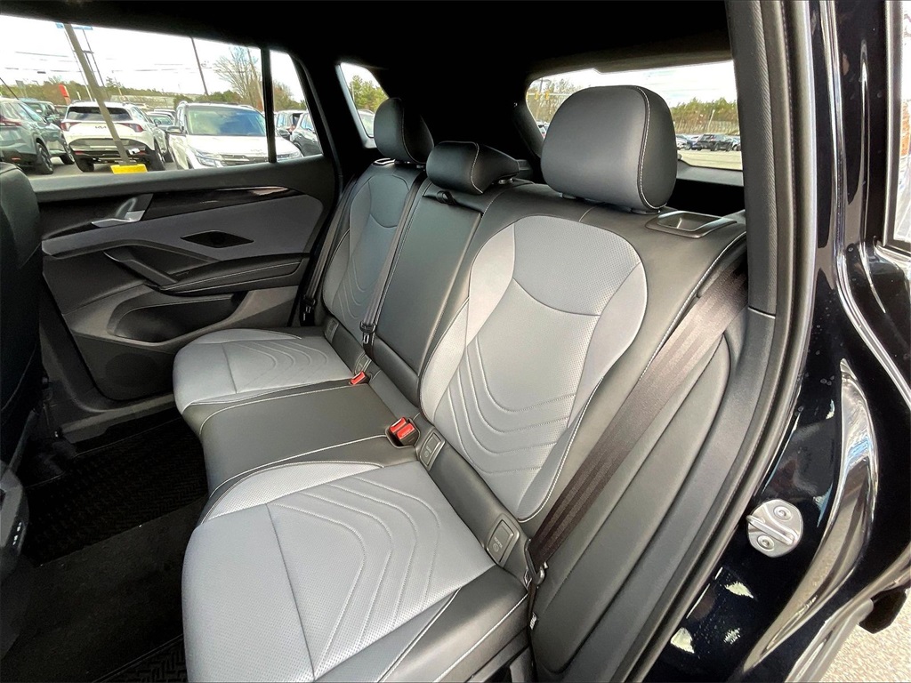 2026 Volkswagen Tiguan 2.0T SE R-Line Black - Photo 15