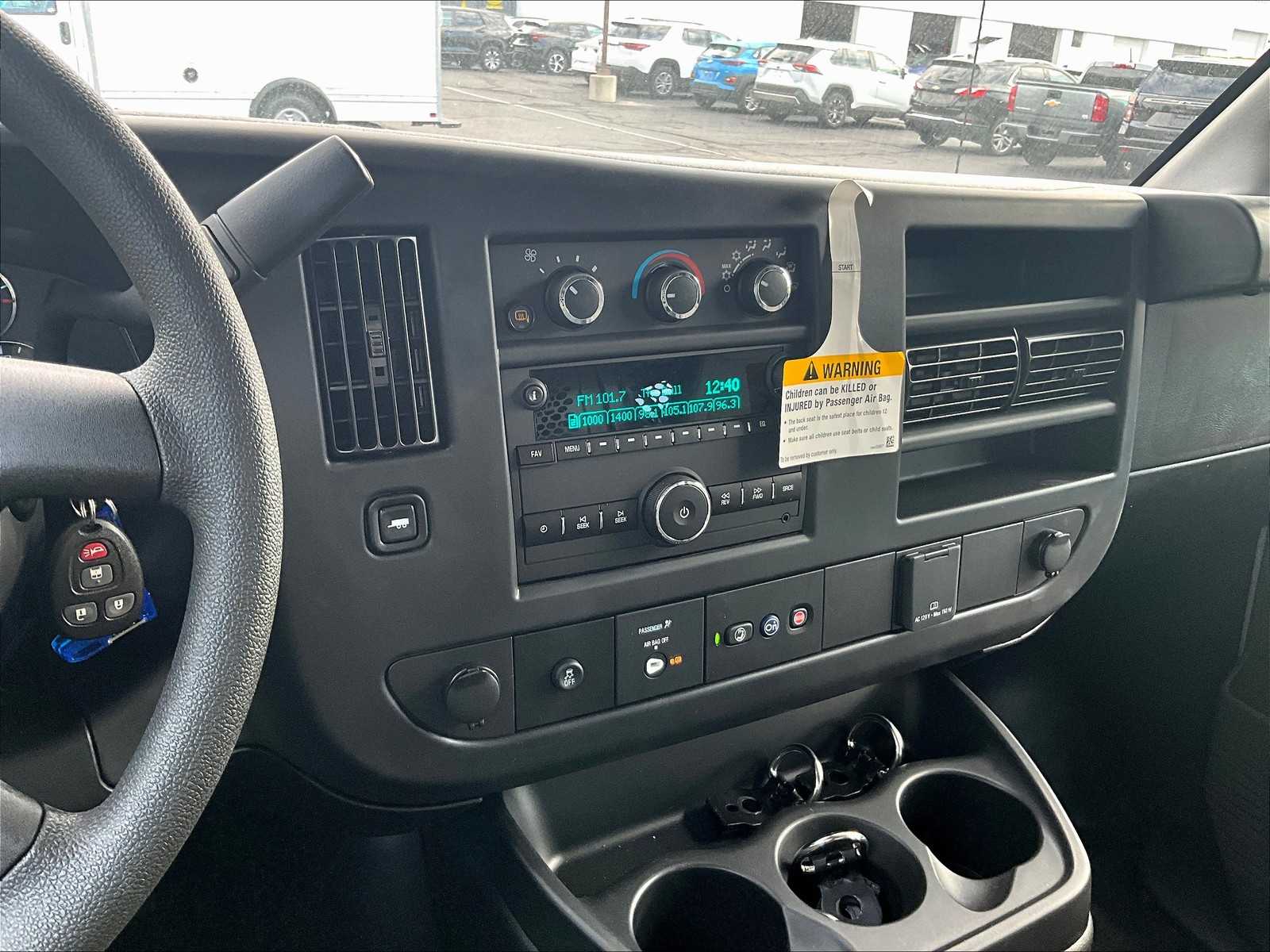 2025 Chevrolet Express  - Photo 23