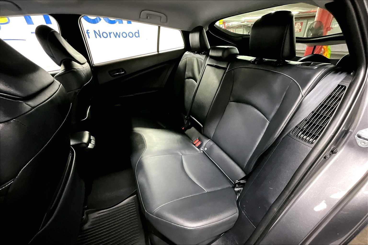 2021 Toyota Prius Prime XLE - Photo 15