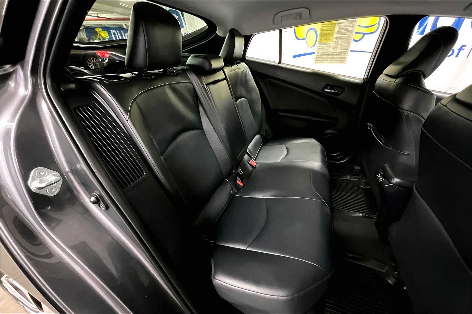 2021 Toyota Prius Prime XLE - Photo 16