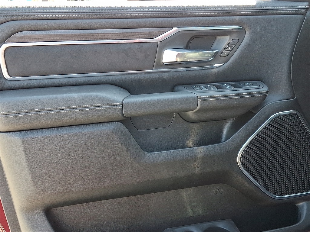 2025 Ram 1500 Laramie - Photo 8