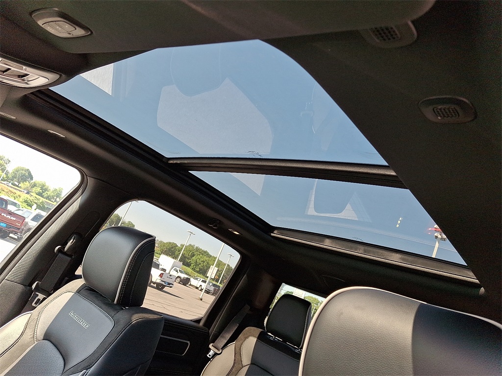2025 Ram 1500 Laramie - Photo 10