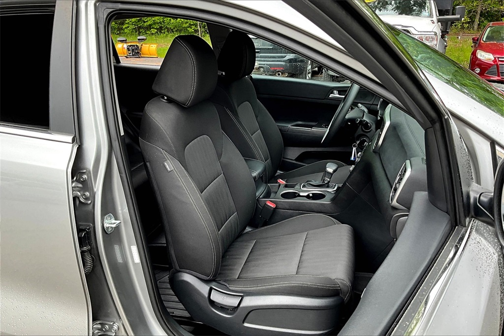 2020 Kia Sportage LX - Photo 11