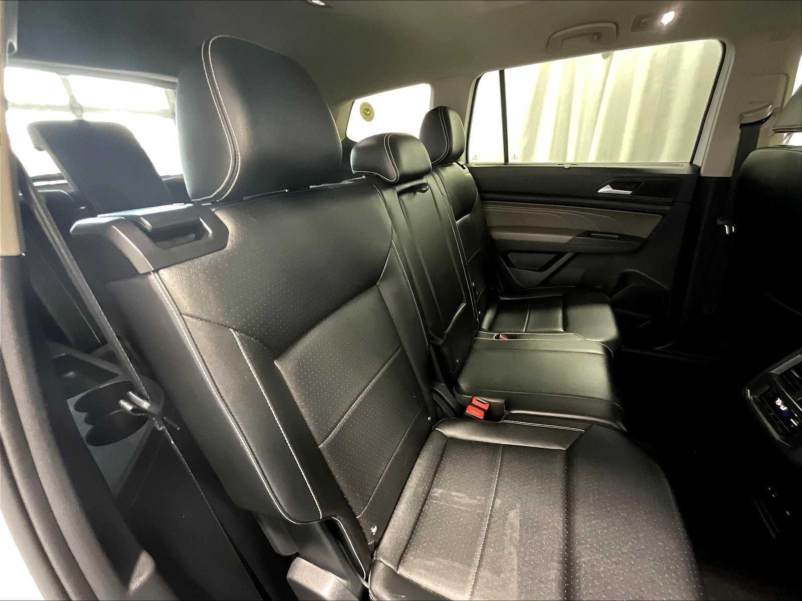 2022 Volkswagen Atlas 3.6L V6 SE w/Technology - Photo 16