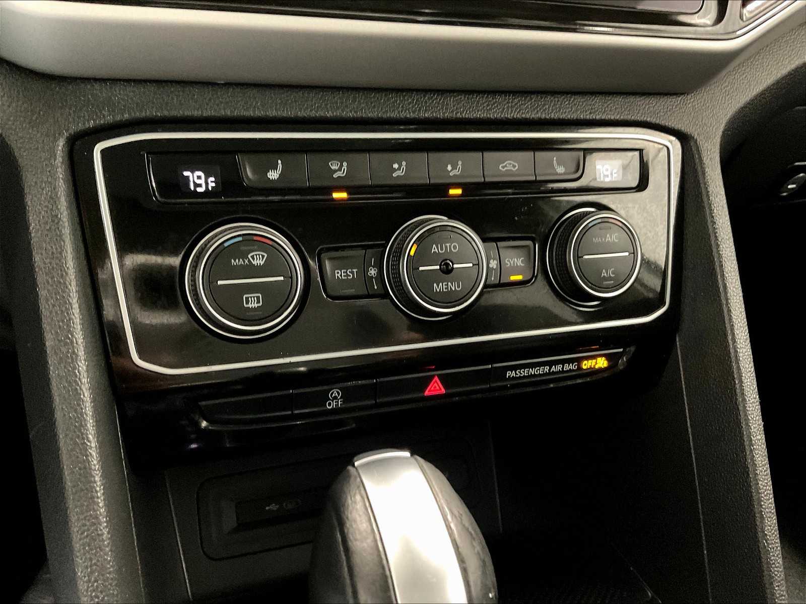 2022 Volkswagen Atlas 3.6L V6 SE w/Technology - Photo 27