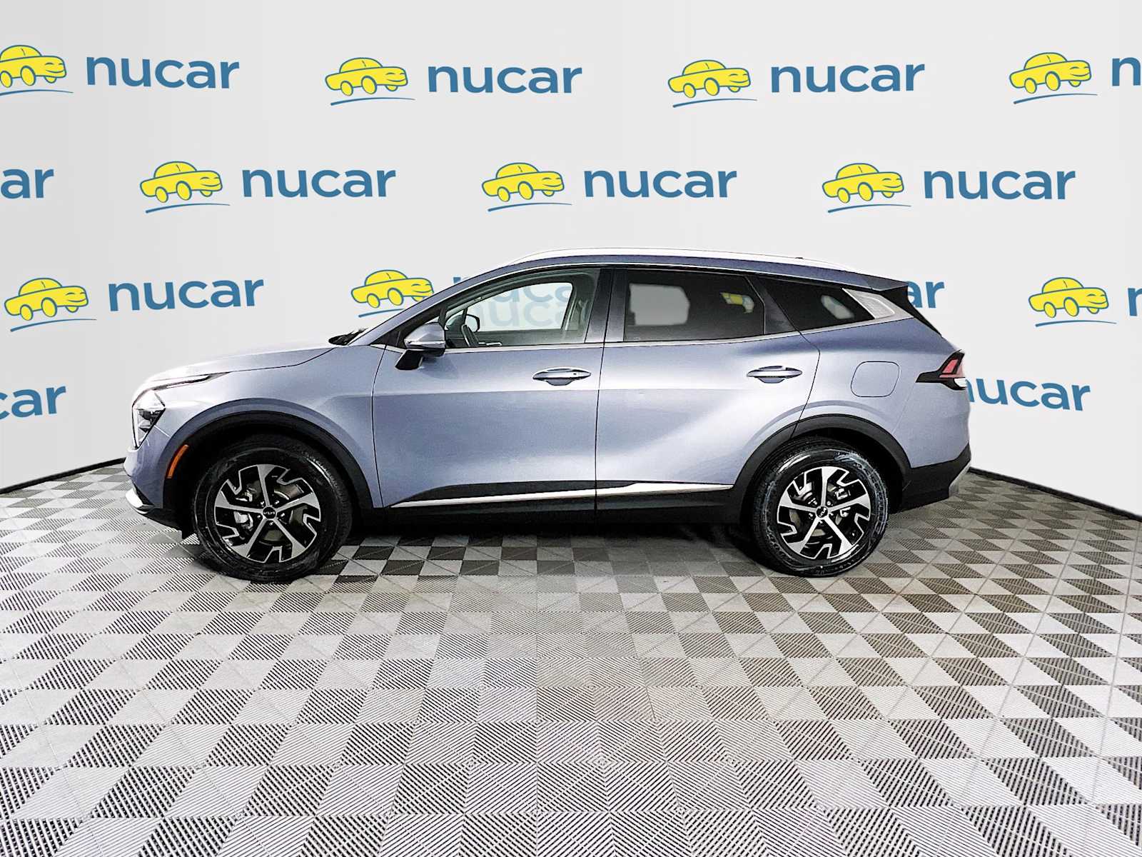 2023 Kia Sportage EX - Photo 4