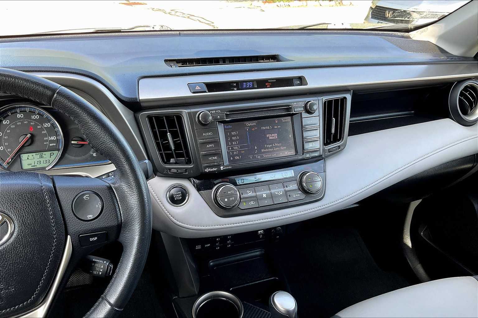 2015 Toyota RAV4 Limited - Photo 18