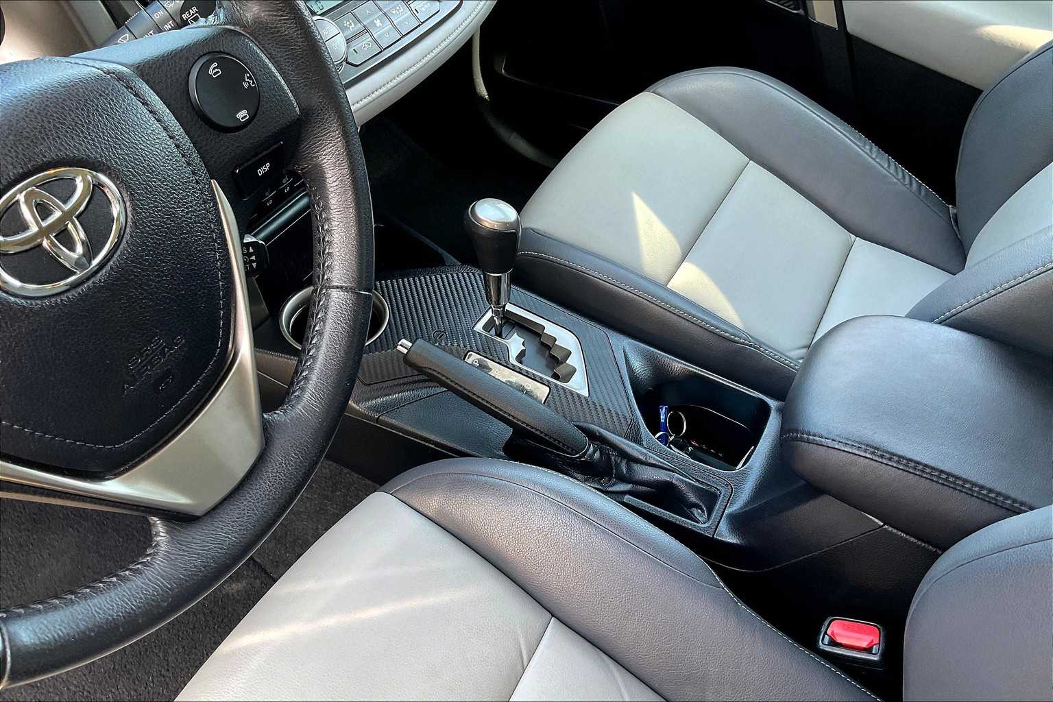 2015 Toyota RAV4 Limited - Photo 20