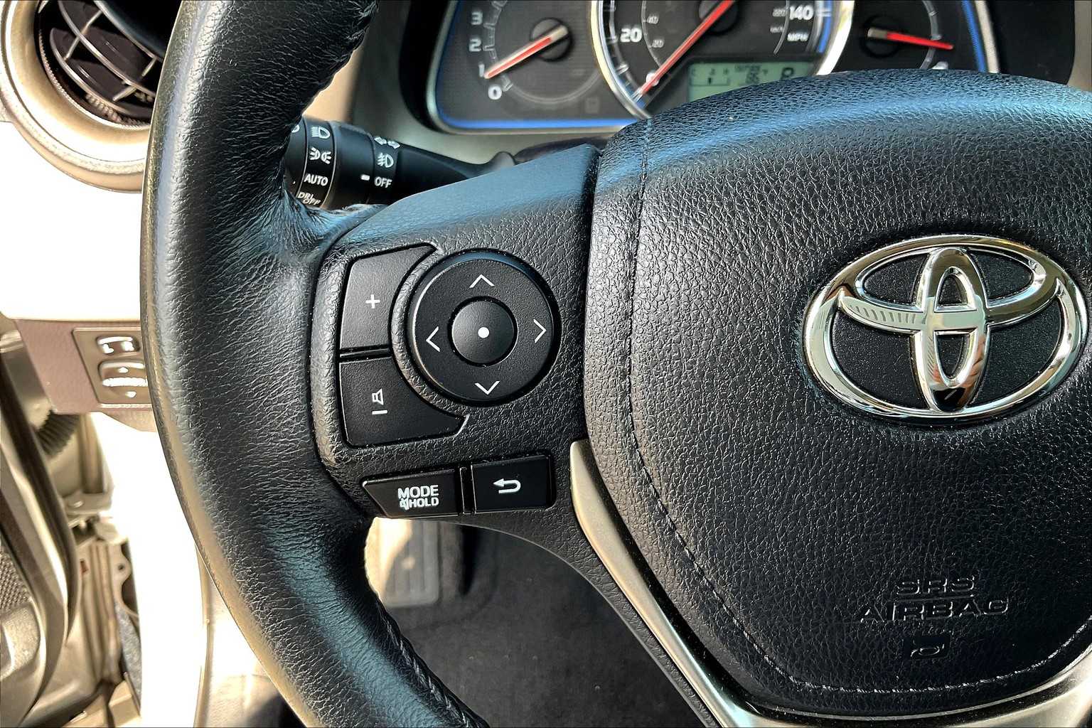 2015 Toyota RAV4 Limited - Photo 23