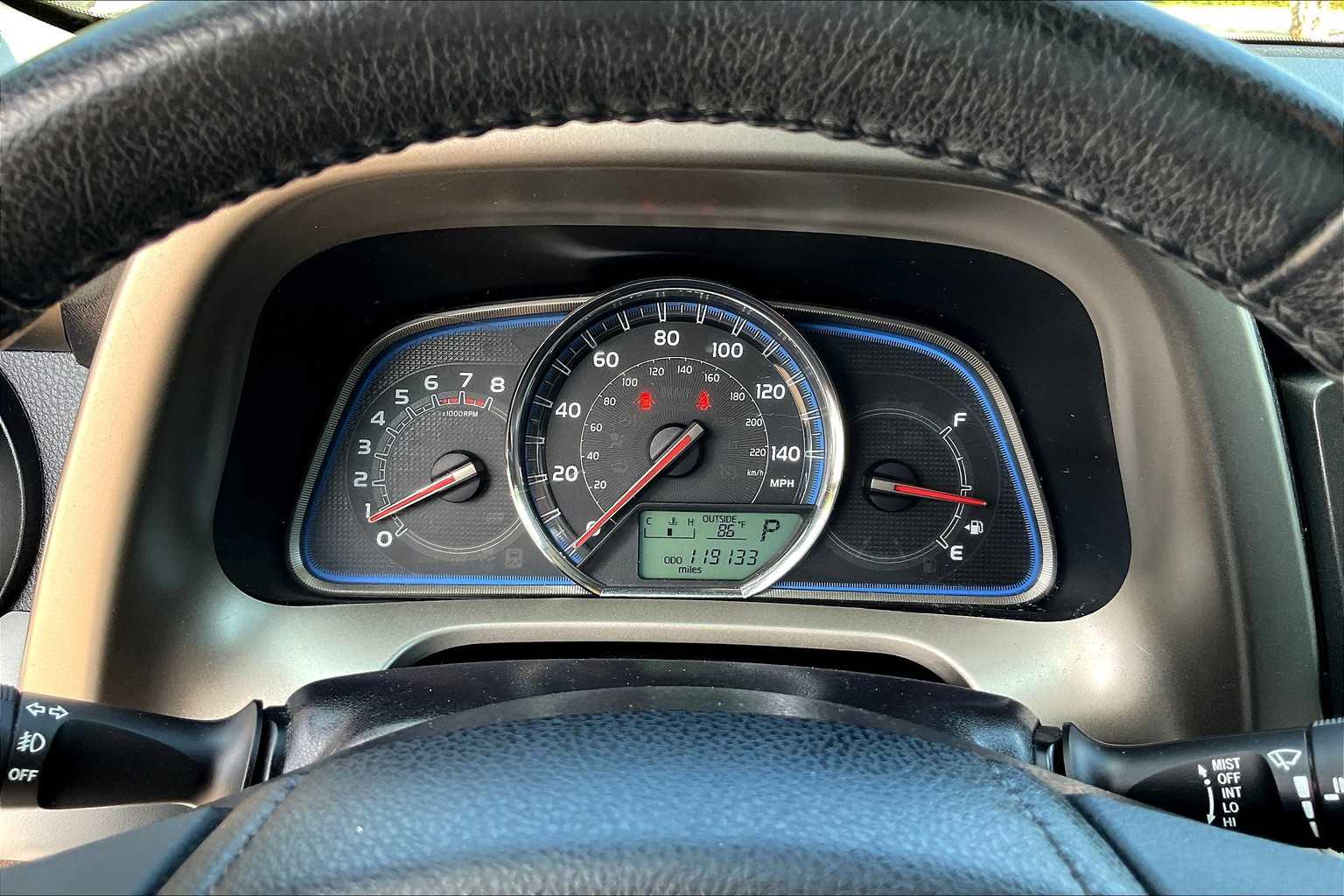 2015 Toyota RAV4 Limited - Photo 25