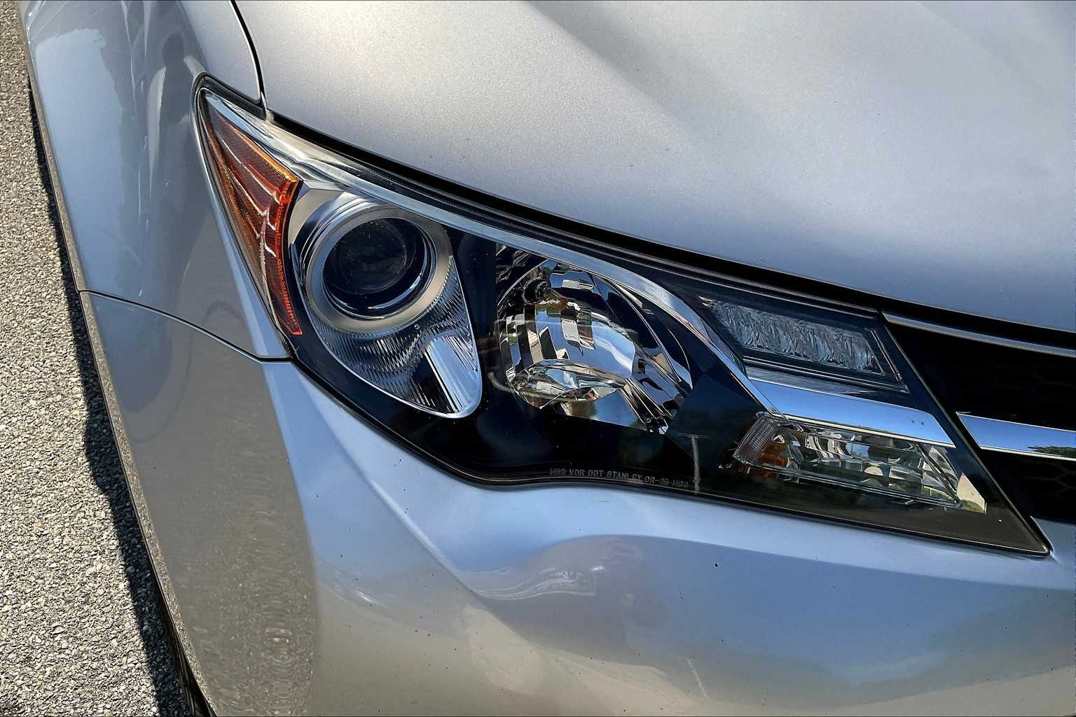 2015 Toyota RAV4 Limited - Photo 30