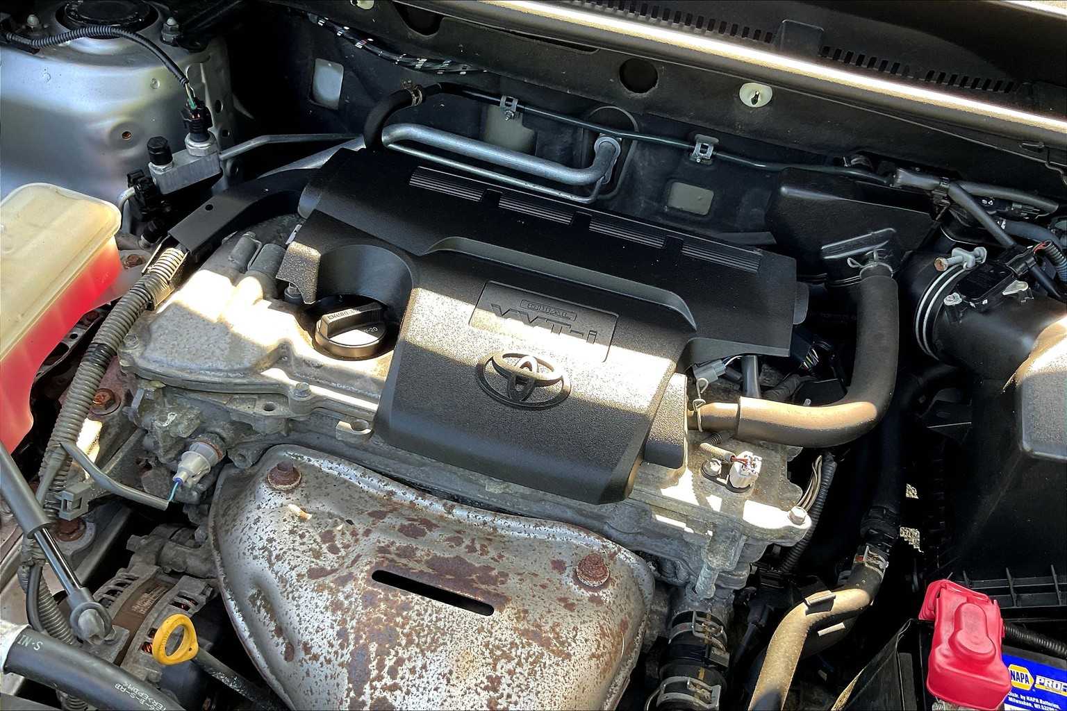 2015 Toyota RAV4 Limited - Photo 32