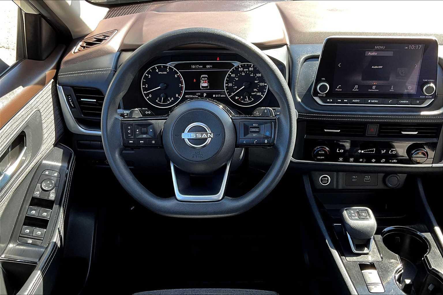 2023 Nissan Rogue SV - Photo 17