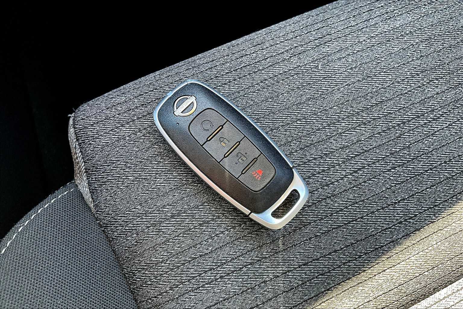 2023 Nissan Rogue SV - Photo 29