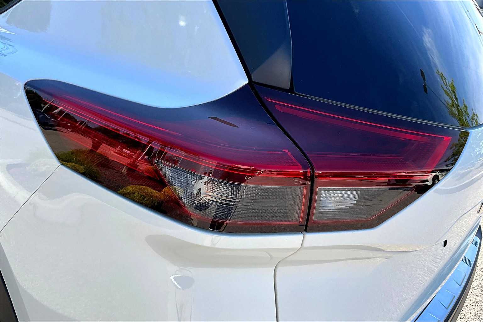 2023 Nissan Rogue SV - Photo 32