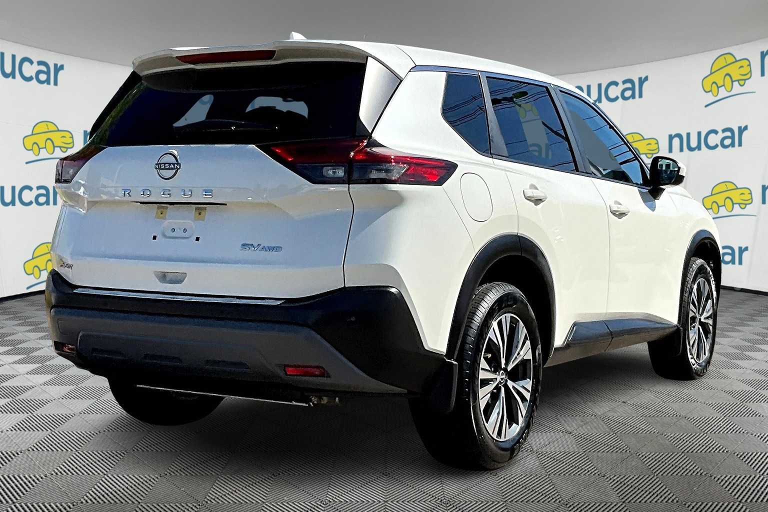 2023 Nissan Rogue SV - Photo 6