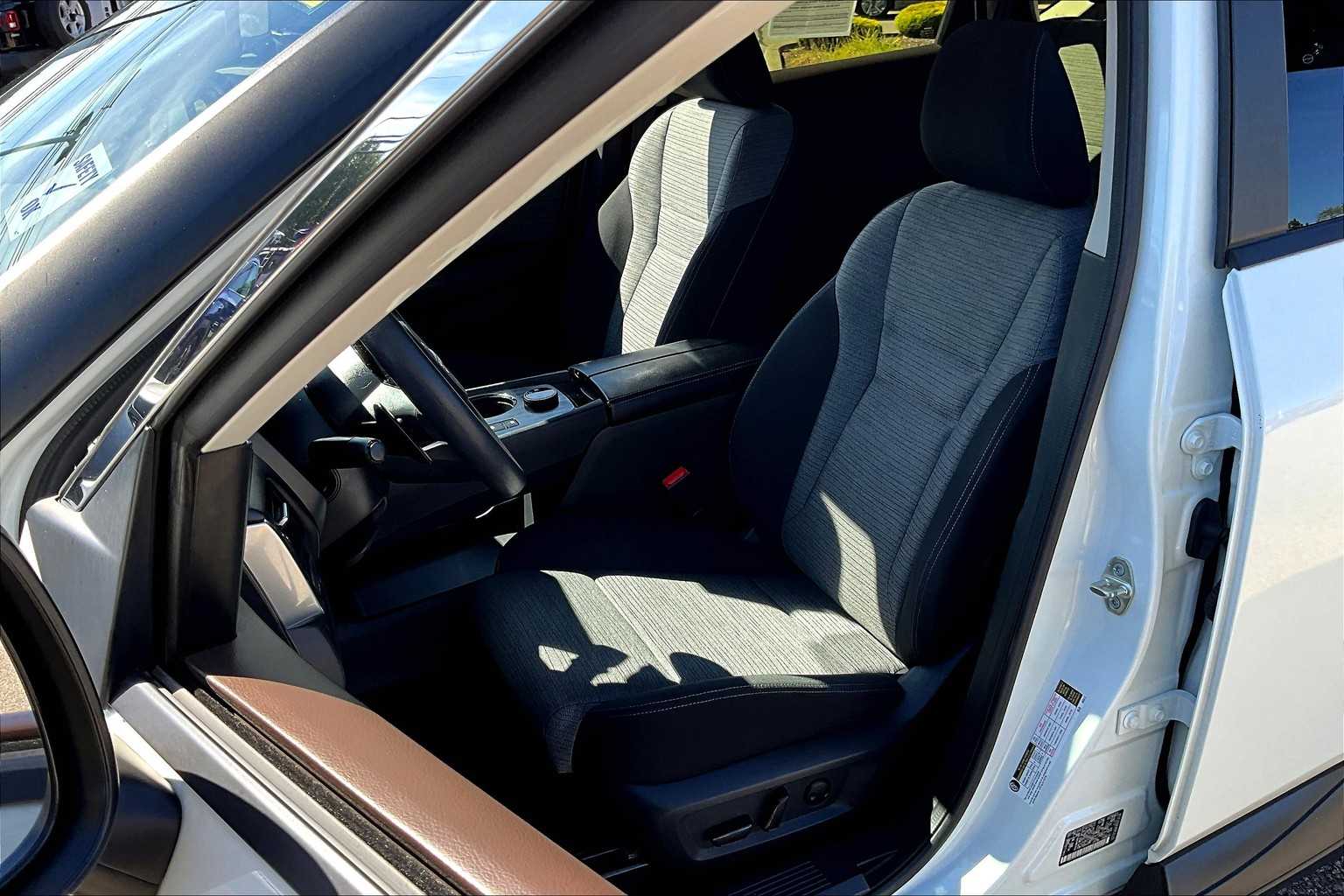 2023 Nissan Rogue SV - Photo 10