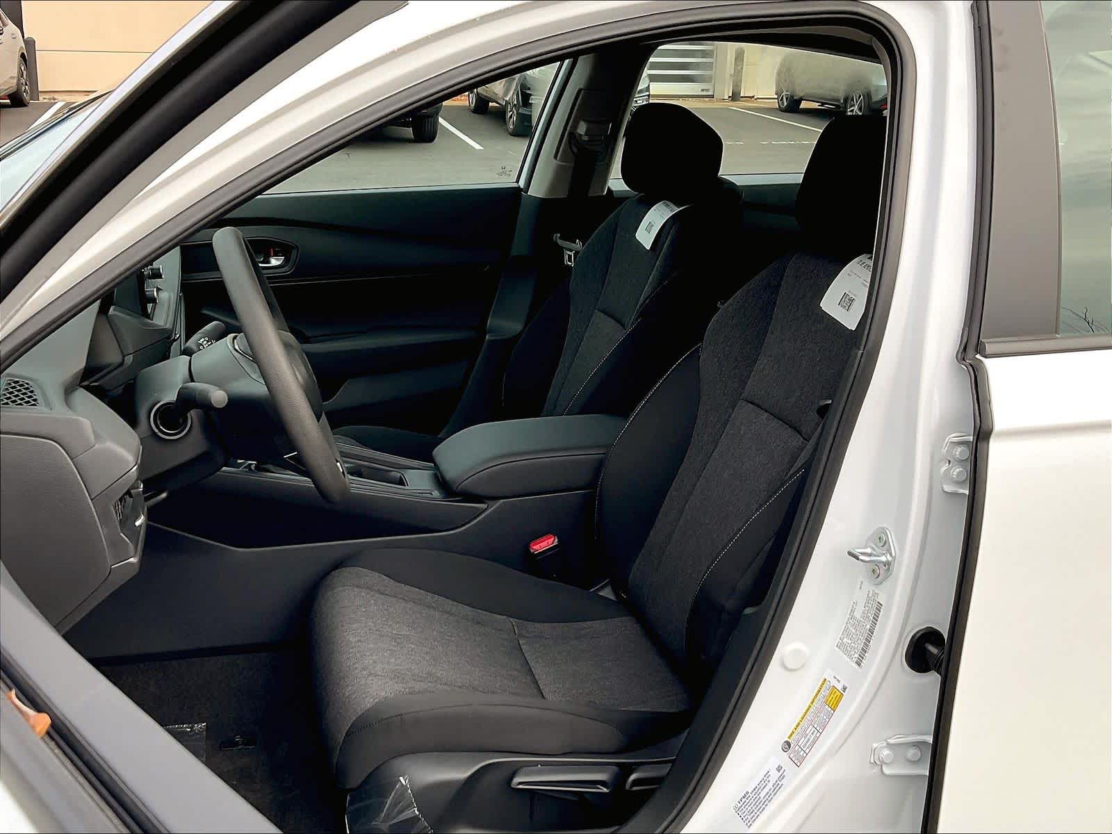 2025 Honda Accord LX - Photo 11