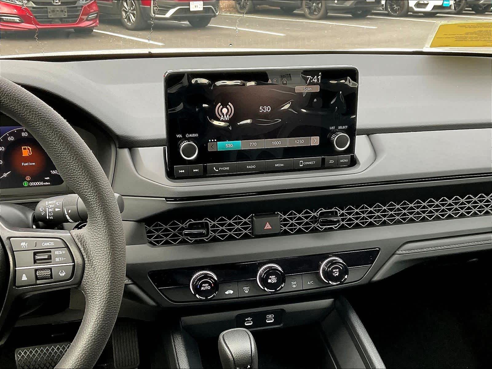 2025 Honda Accord LX - Photo 13