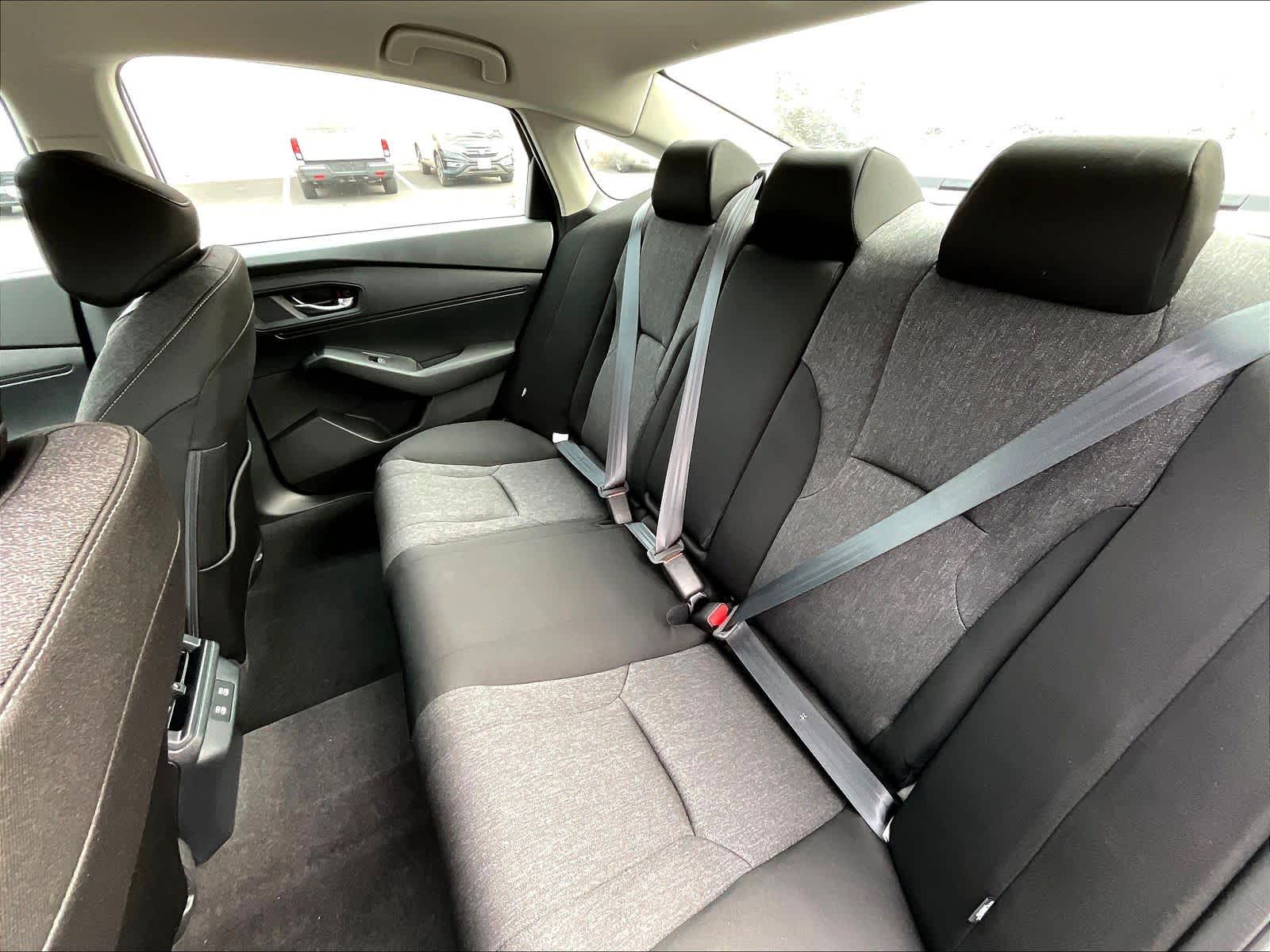 2025 Honda Accord LX - Photo 15