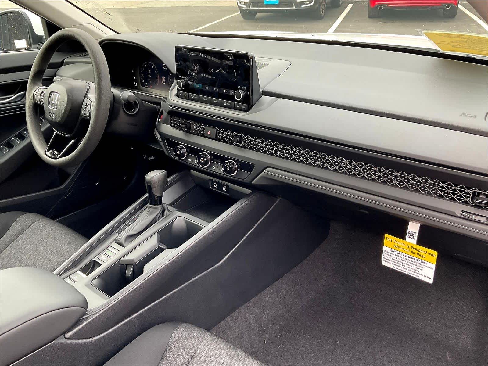 2025 Honda Accord LX - Photo 10