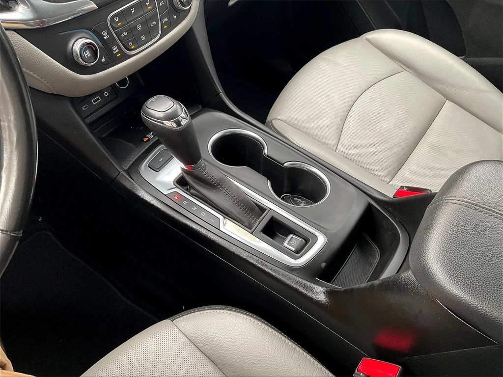 2020 Chevrolet Equinox Premier - Photo 18