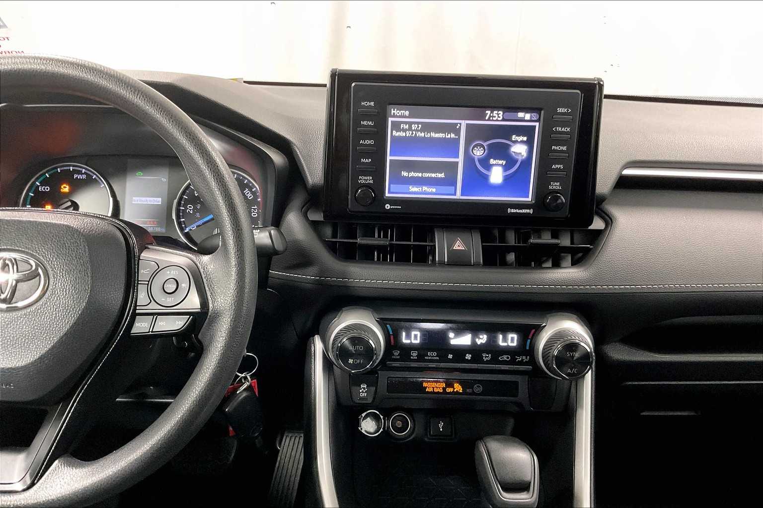 2021 Toyota RAV4 Hybrid LE - Photo 18