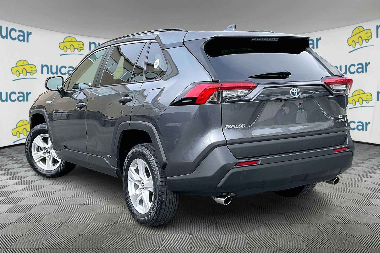 2021 Toyota RAV4 Hybrid LE - Photo 4
