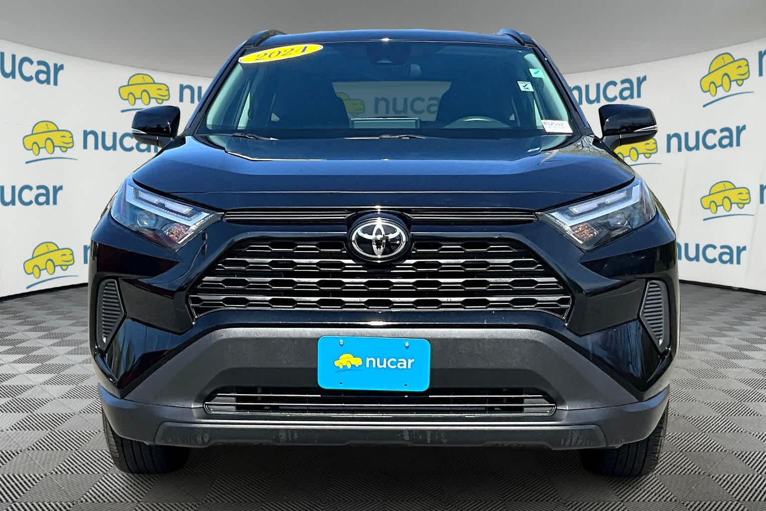 2024 Toyota RAV4 XLE - Photo 2