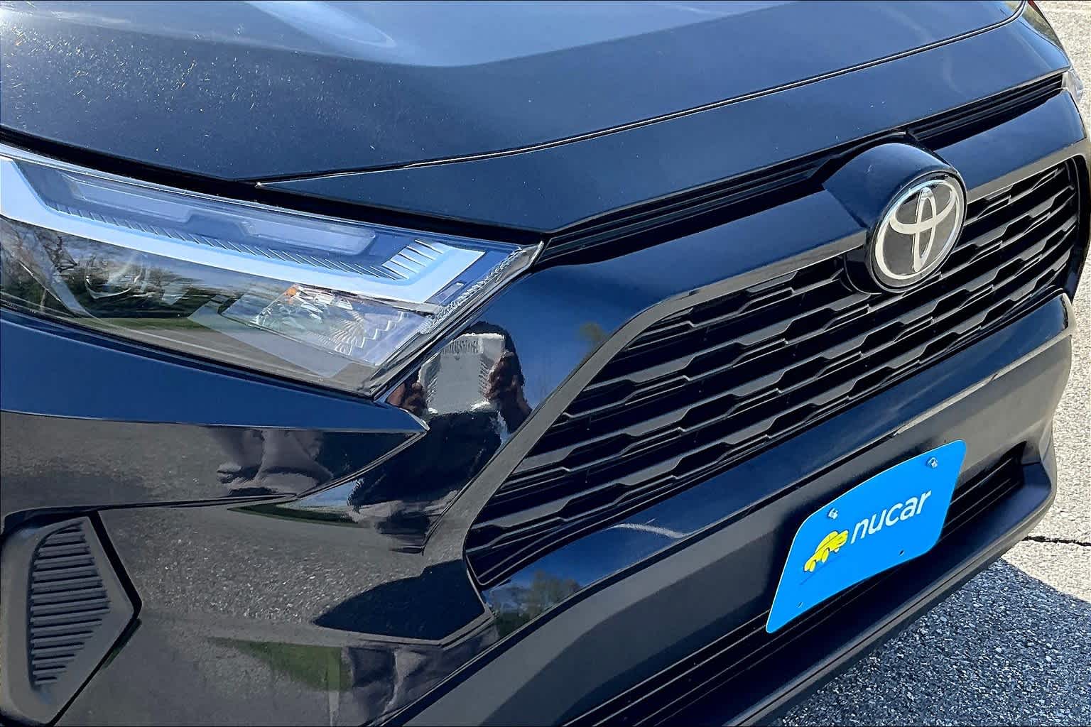 2024 Toyota RAV4 XLE - Photo 32