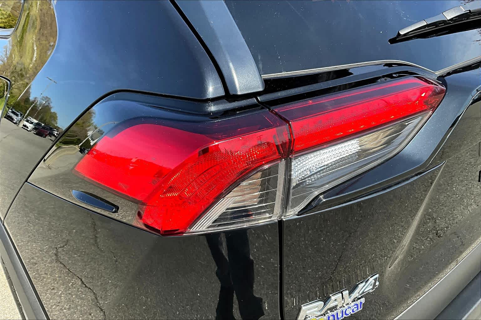 2024 Toyota RAV4 XLE - Photo 34