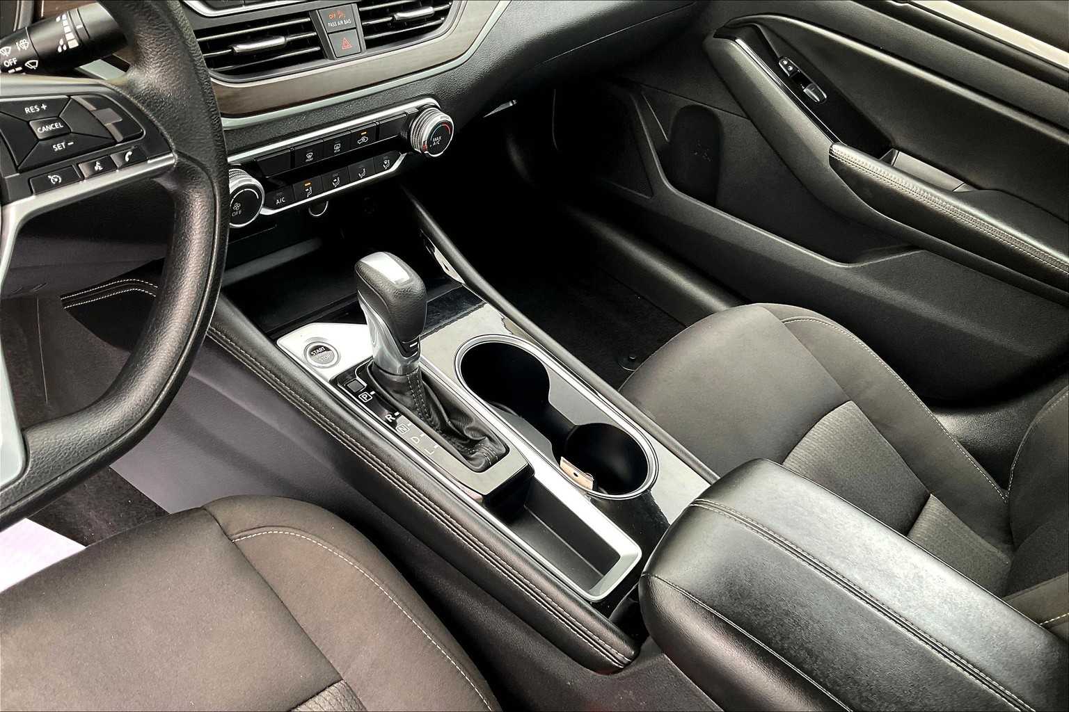 2023 Nissan Altima 2.5 SV - Photo 20