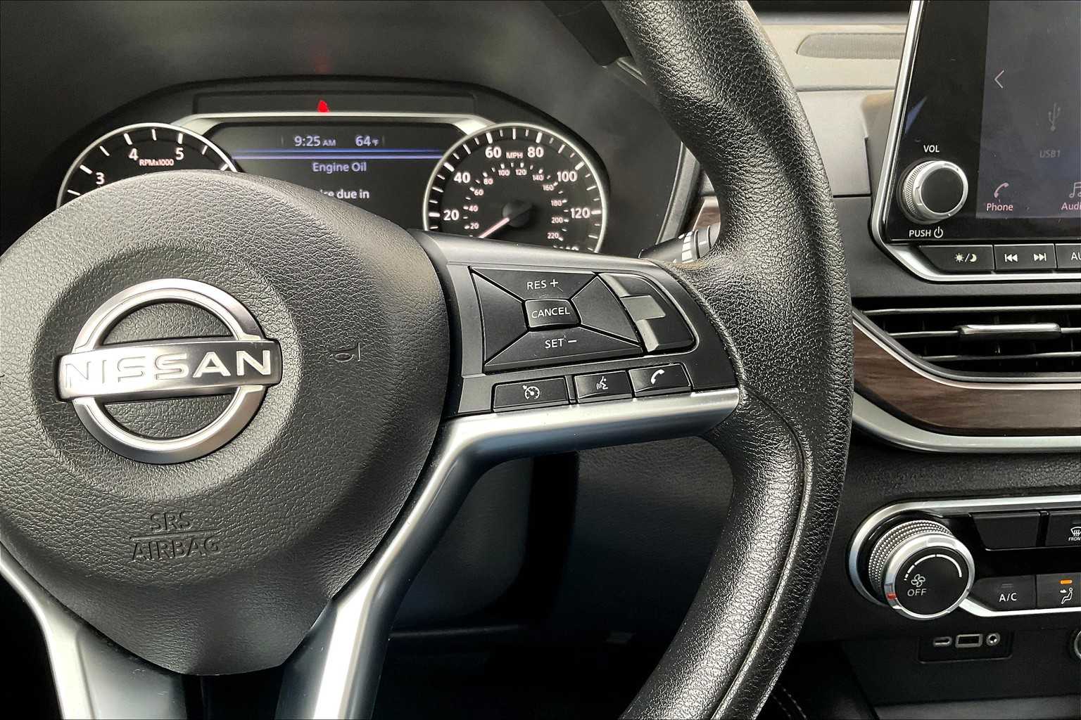 2023 Nissan Altima 2.5 SV - Photo 23