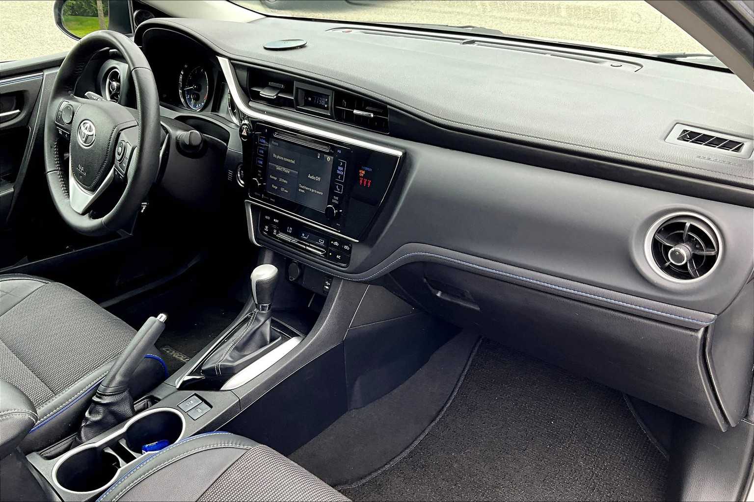 2018 Toyota Corolla SE - Photo 14