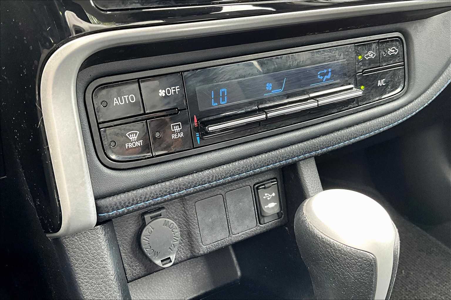 2018 Toyota Corolla SE - Photo 26