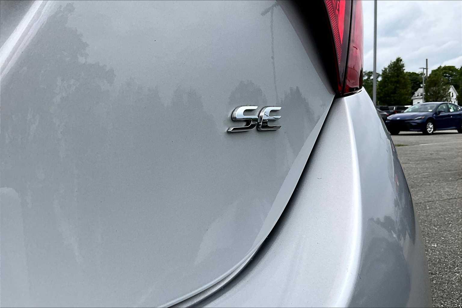 2018 Toyota Corolla SE - Photo 28