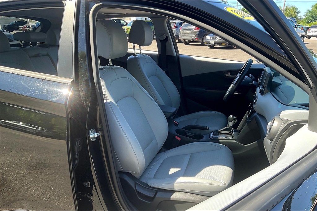 2021 Hyundai Kona Ultimate - Photo 11