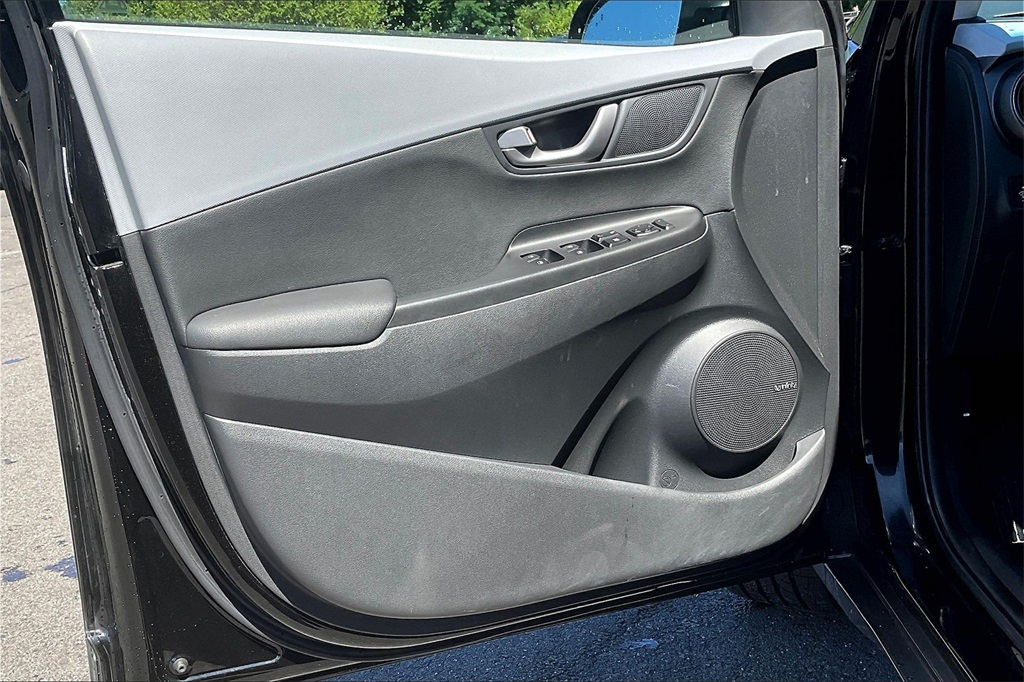 2021 Hyundai Kona Ultimate - Photo 9