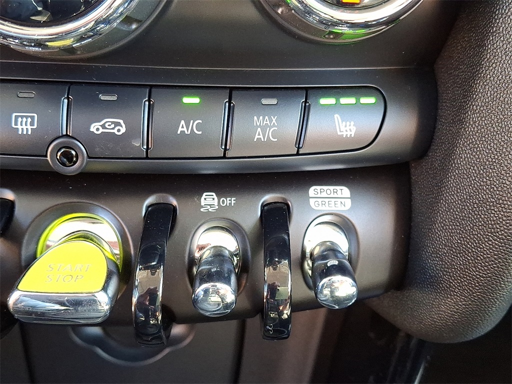 2022 MINI Cooper SE Electric  - Photo 24