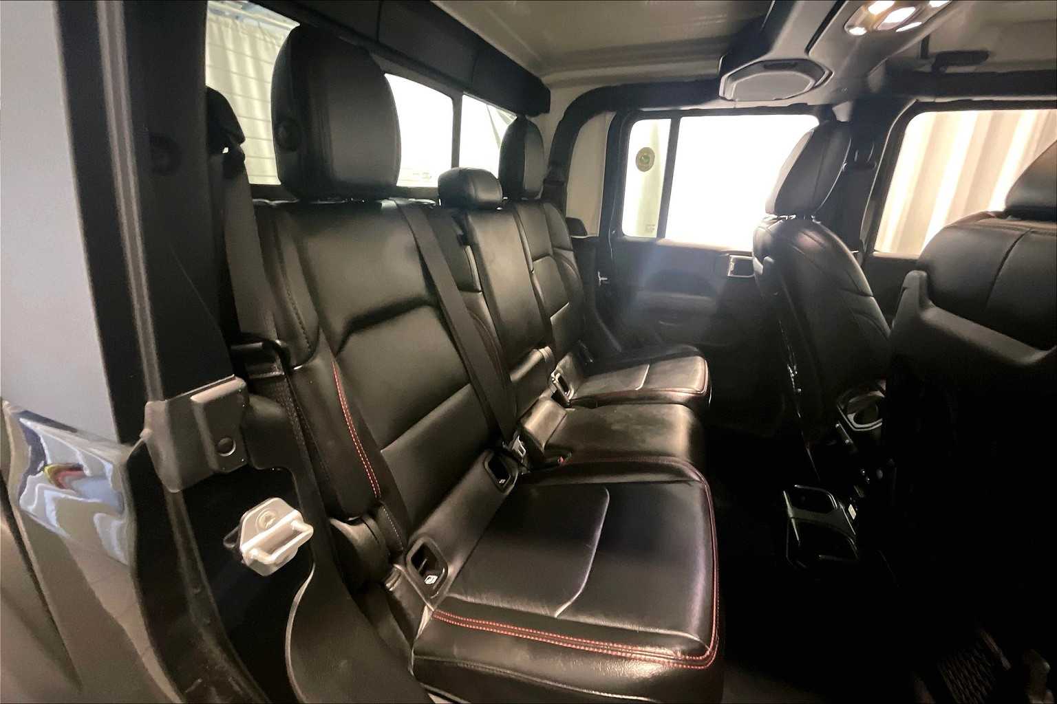 2022 Jeep Gladiator Rubicon - Photo 16