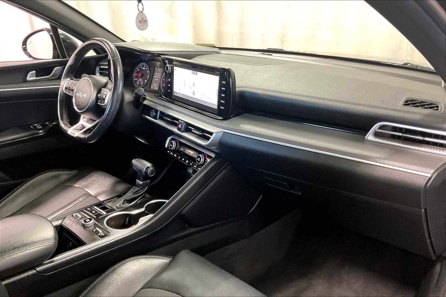 2022 Kia K5 GT-Line - Photo 14
