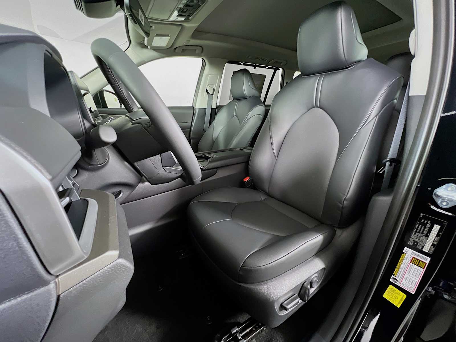 2025 Toyota Grand Highlander XLE - Photo 12