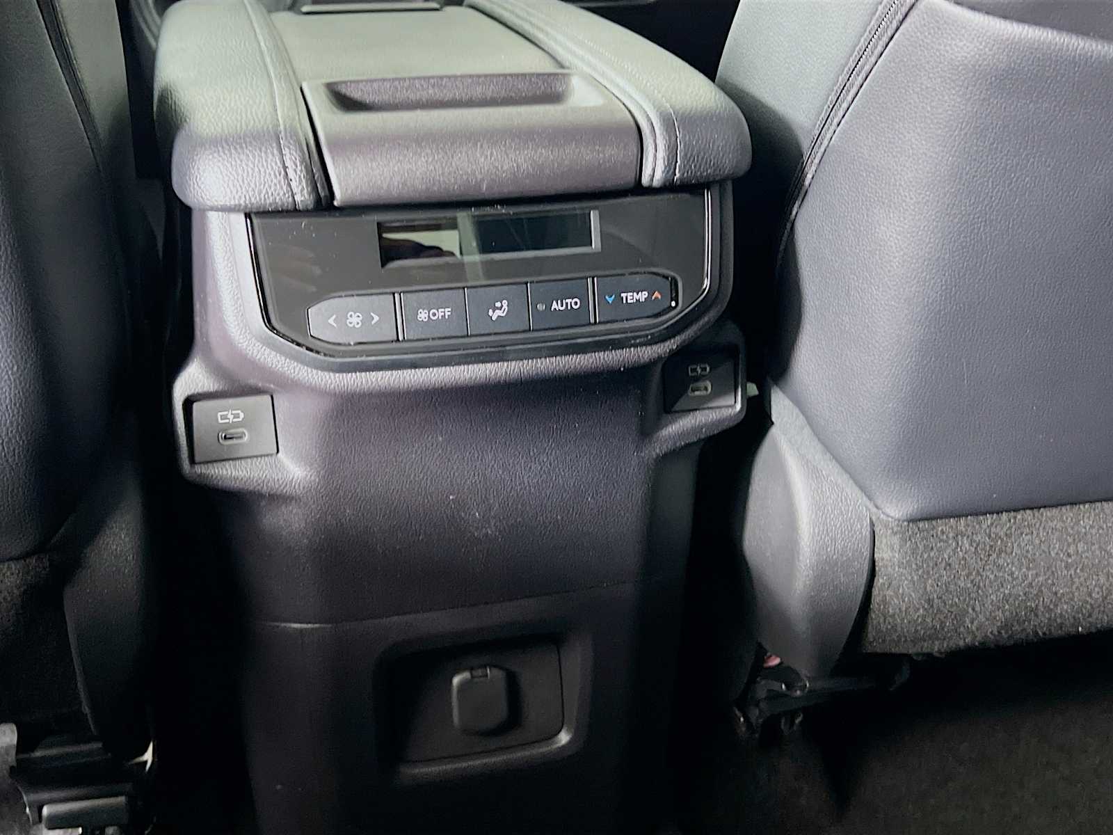 2025 Toyota Grand Highlander XLE - Photo 14