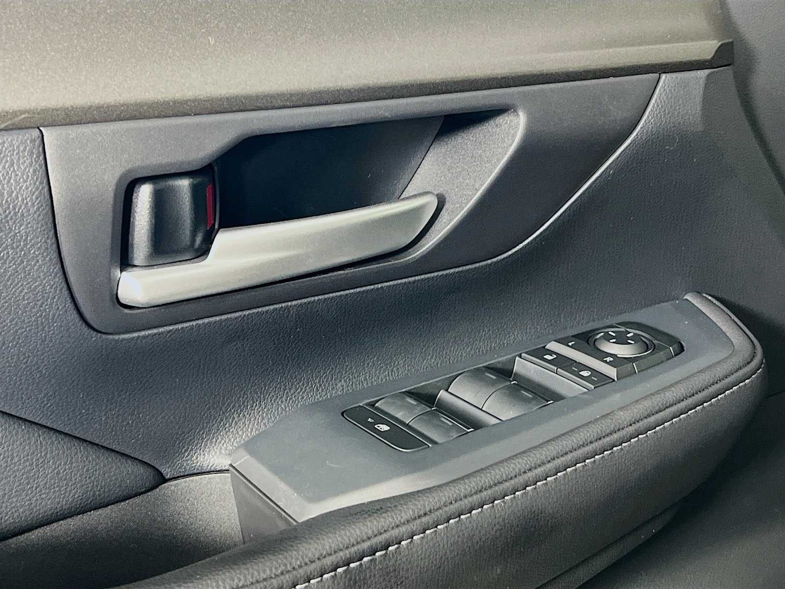 2025 Toyota Grand Highlander XLE - Photo 16