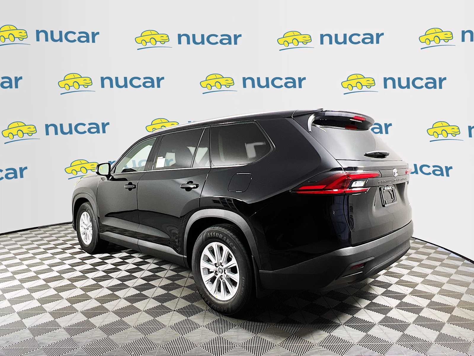 2025 Toyota Grand Highlander XLE - Photo 4