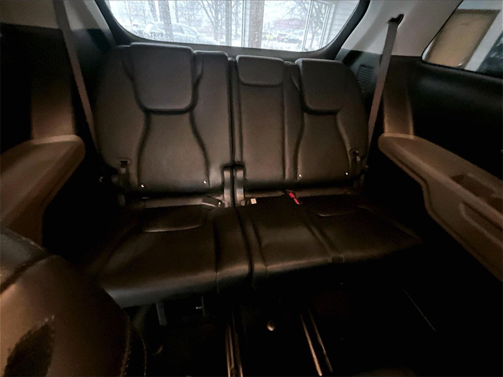 2025 Kia Carnival LXS - Photo 17