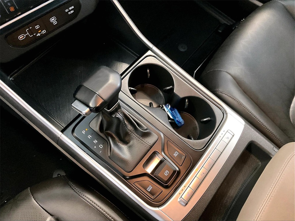 2025 Kia Carnival LXS - Photo 21