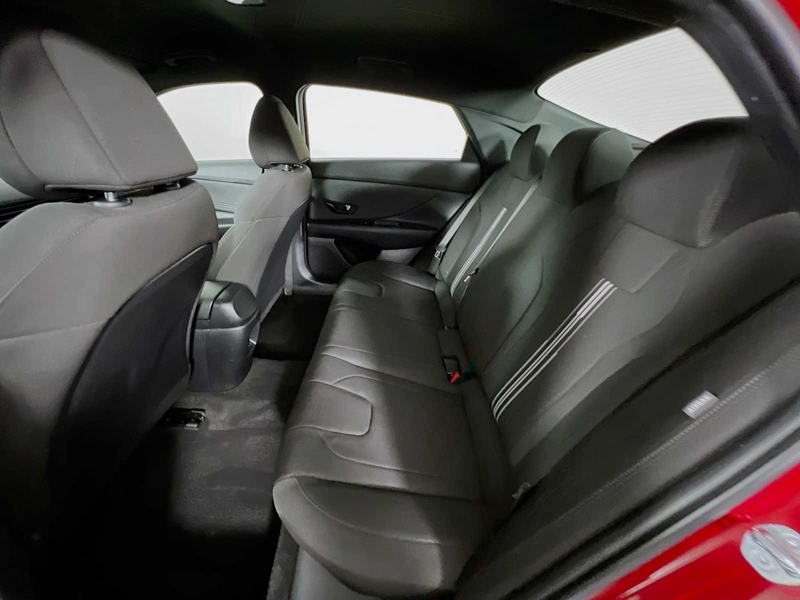 2025 Hyundai Elantra SEL Sport - Photo 22